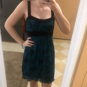 ☘4/$20. Speechless Floral Sweetheart mini dress